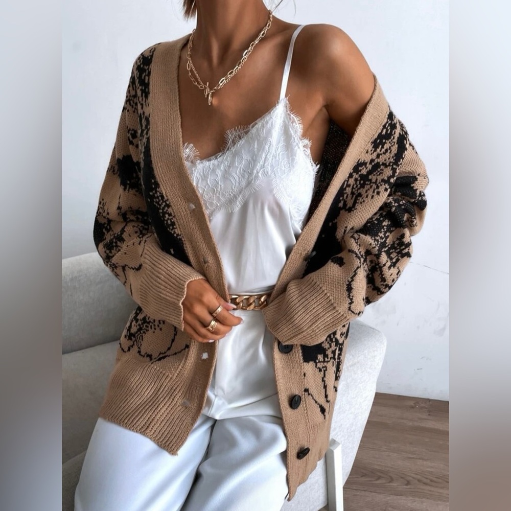 Graphic Oversized Cardigan